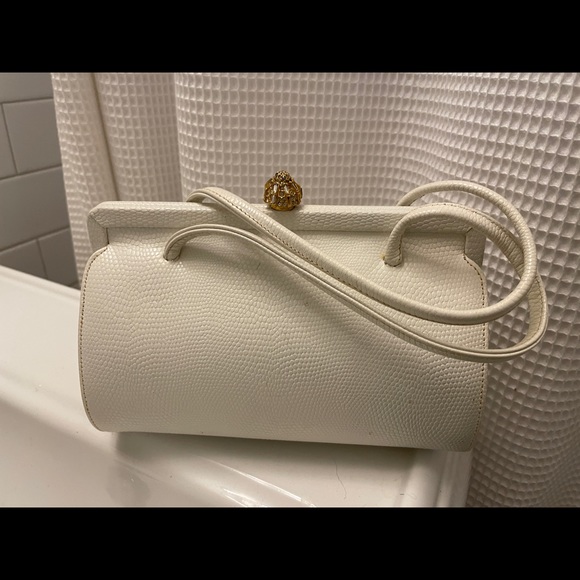Handbag - Picture 2 of 5